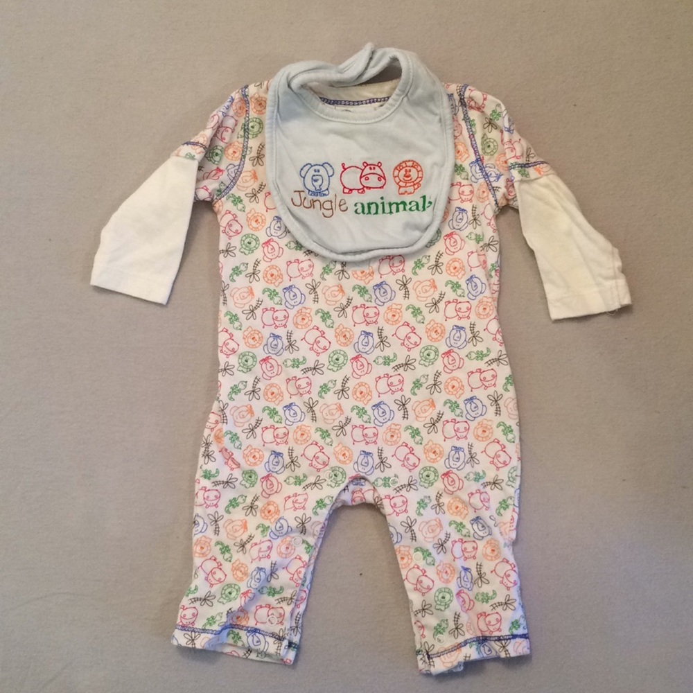 Baby boy’s romper and bib